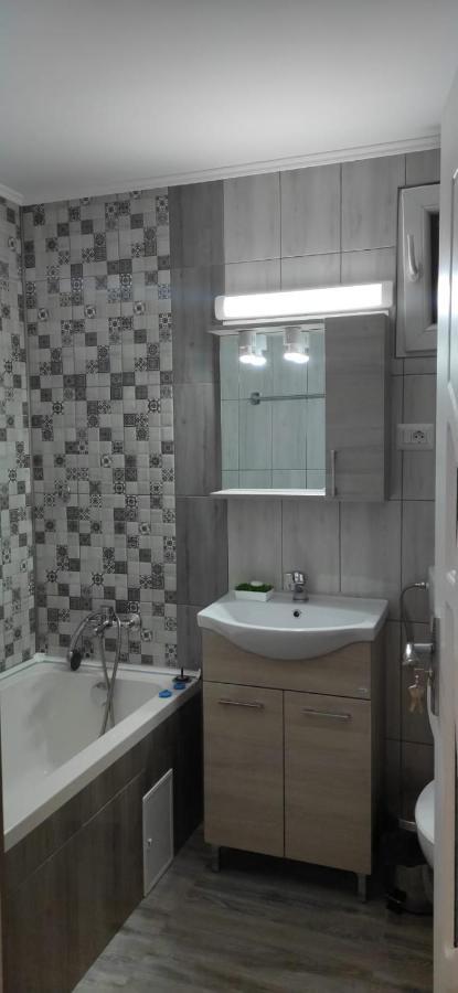 Calypso Rooms Făgăraş Eksteriør billede