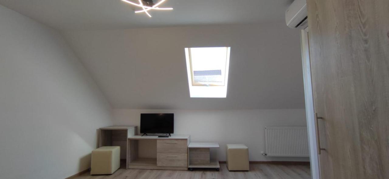 Calypso Rooms Făgăraş Eksteriør billede