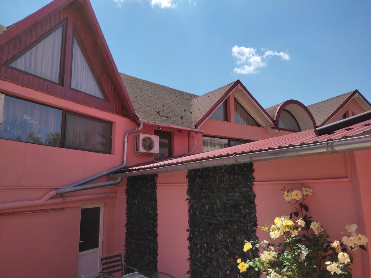 Calypso Rooms Făgăraş Eksteriør billede