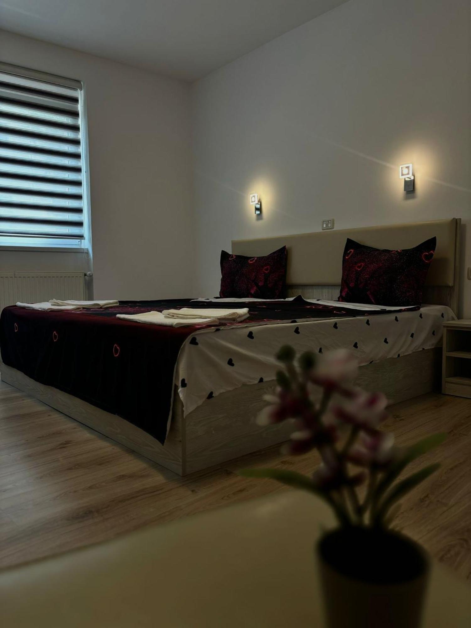 Calypso Rooms Făgăraş Eksteriør billede
